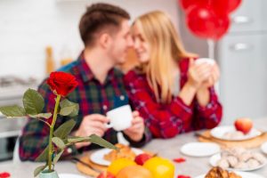 Romantic gifts for wife that she must love